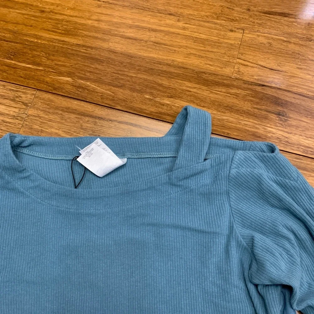 Gymshark Ribbed Long Sleeve Top Womens Size Medium Cutout Thumb Hole Athletic‎